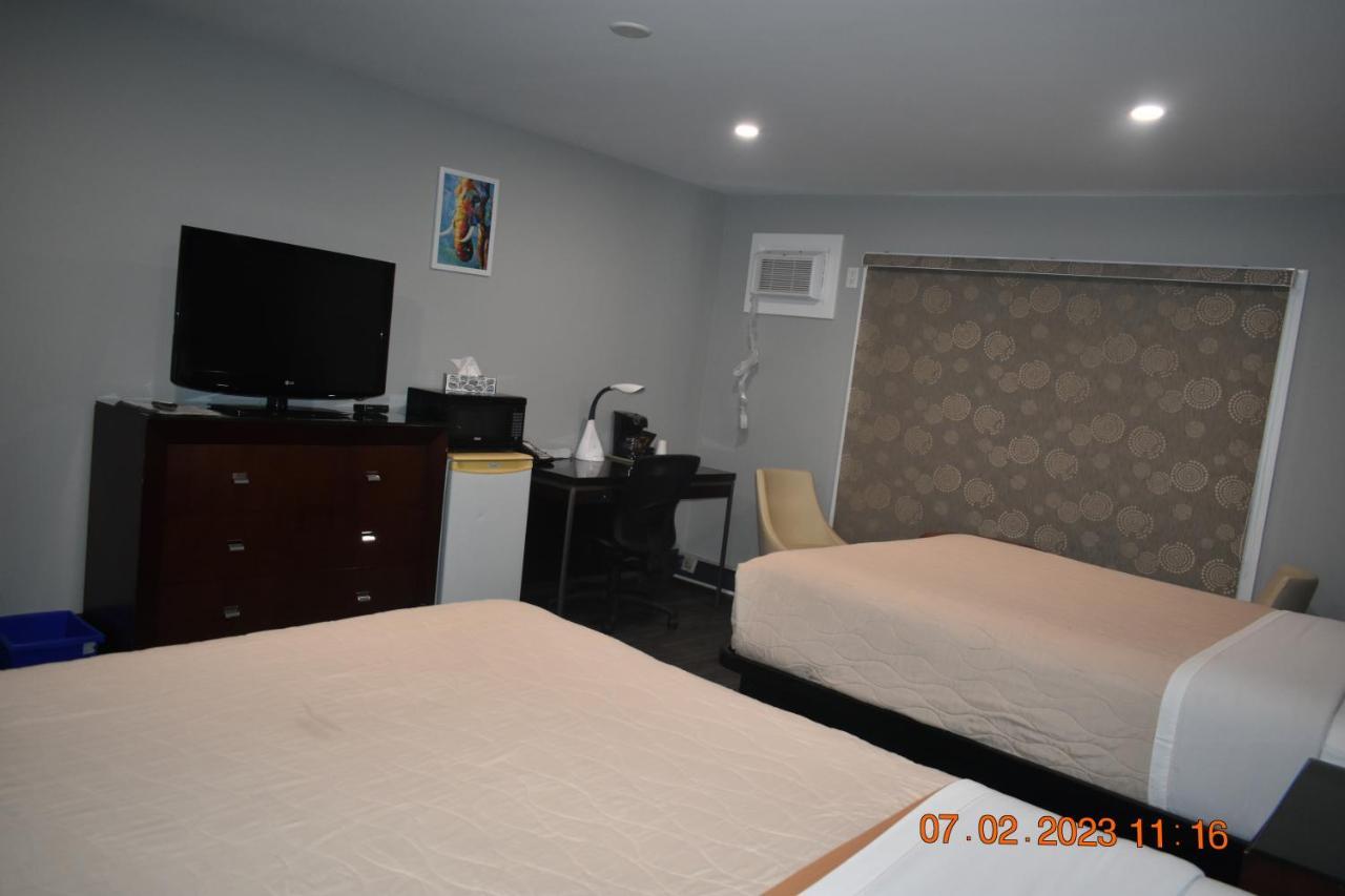 Time Travellers Motel Petawawa Ngoại thất bức ảnh